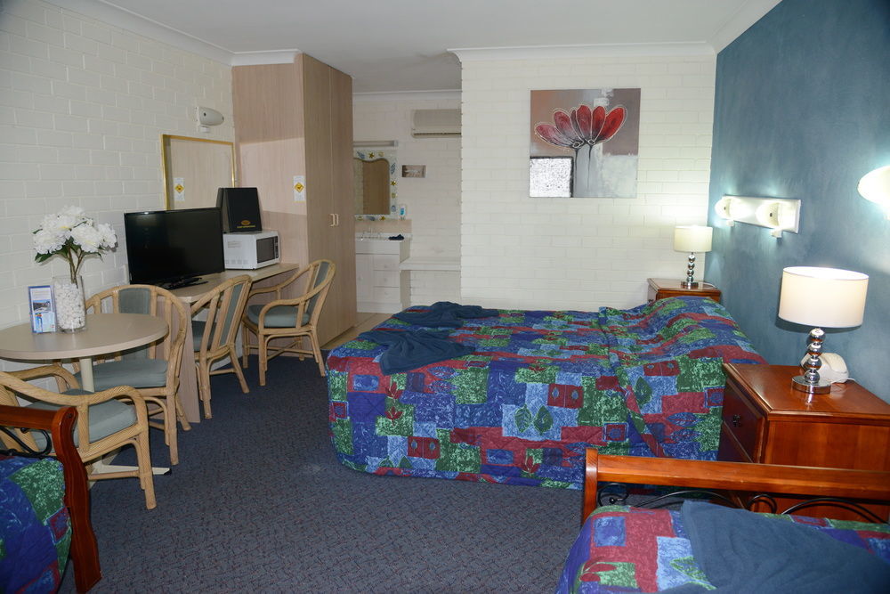 Cameo Inn Motel West Wyalong Extérieur photo