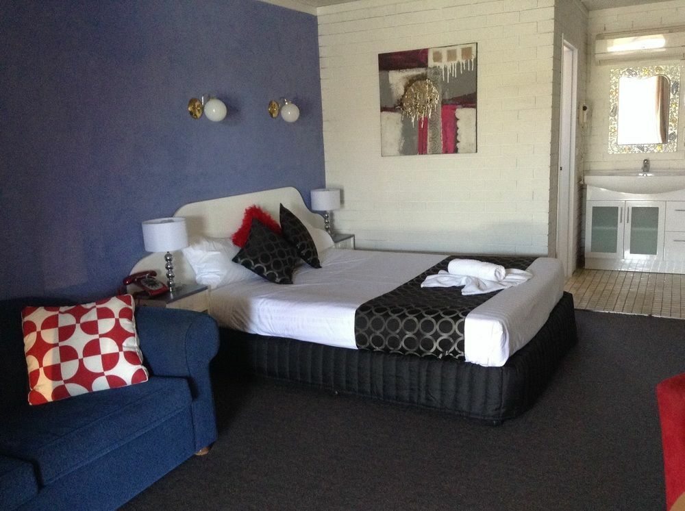 Cameo Inn Motel West Wyalong Extérieur photo